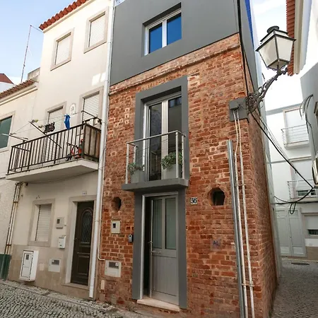 Brick House Apartment *